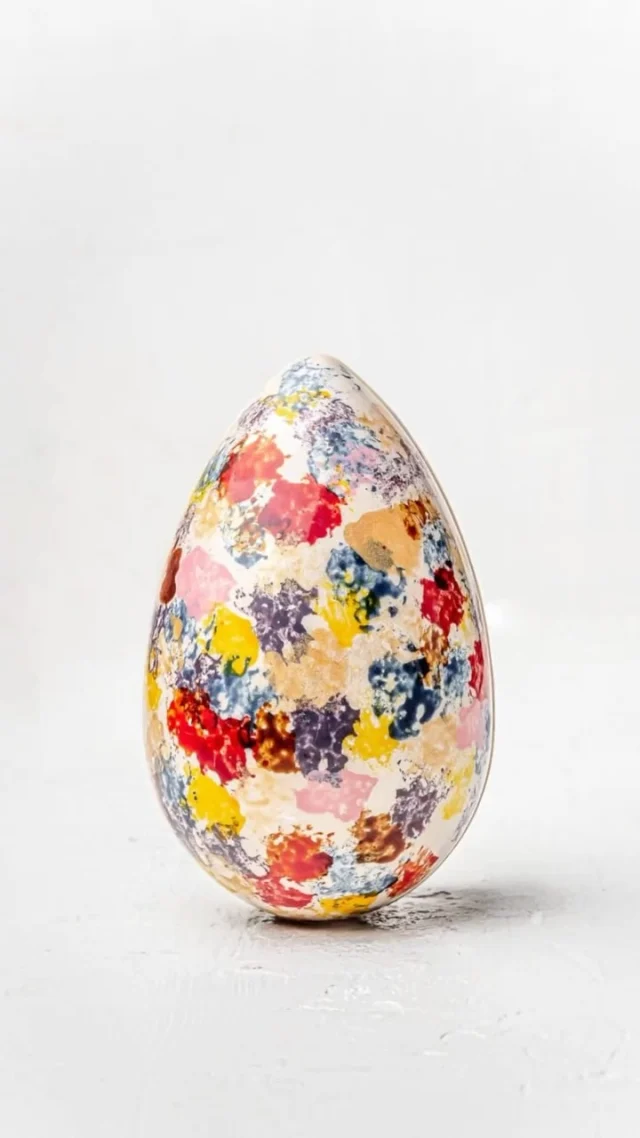 Introducing “The Art” Easter Egg – the latest masterpiece in our Easter Eggs collection! 

A handcrafted milk chocolate shell filled with smooth salted caramel, crushed Speculoos biscuits, and creamy chocolate ganache. A true work of art in every bite! Each egg is uniquely designed ✨ 

Created with love by Mariusz, this 300g indulgence stands at 135mm (5 inches) of pure decadence – the ultimate Easter treat! 🐣 

Are you ready to experience the art of chocolate? 

Last orders for Easter close at midnight on Monday, April 14th. 

#EasterTreats #ChocolateArt #TheArtEgg #EasterEggs #ChocolateLovers #Easter