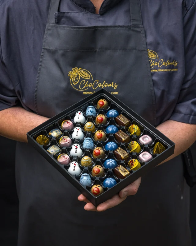 🌍World Mental Health Day 💛

Did you know that chocolate contains natural compounds that can help boost your mood and promote feelings of calm? 

Our little Snowmen and Reindeer bonbons were created to spark smiles — a small reminder that sometimes, a thoughtful gesture (and a little chocolate magic) can make someone’s day a bit brighter.

Let’s spread kindness today — whether that’s checking in on a friend, sharing a laugh, or gifting a moment of sweetness. 

#WorldMentalHealthDay #ChocolateAndCheer #ChoColours #KindnessCounts #SmallGiftsBigSmiles

Photography by @faydit_photography