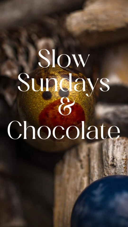 Slow Sundays and Chocolate... 🍫🔥🍂

Name a better combo. 🫶🏼

#chocolatelovers #sayitwithchocolate #supportsmallbusinesses