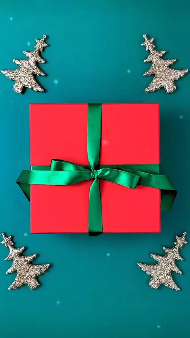 The easiest way to gift everyone on your list and now 15% off until 30th November...so you'd better Dasher! 🎁

Whether you’re treating one person or ticking off your whole Christmas list, our festive bundles are filled with handcrafted chocolates made to share, surprise, and delight. Holiday gifting, sorted.

Choose from;

The Classic Bundle – Simple, sweet, and oh-so-shareable.

Includes 8 Chocolate Reindeer, 12-Piece Collection Box, and a Small Cracker (3 bars) – the perfect trio for family, friends, stocking fillers, or office gifting.

The Deluxe Bundle – A statement gift with a touch of sparkle.

Includes a Chocolate Christmas Tree (with 4 Reindeer), 12-Piece Collection Box, and a Small Cracker (3 bars) – a creative centrepiece that’s almost too pretty to eat. (Almost.)

The Grand Bundle – The ultimate festive indulgence.

Includes 8 Chocolate Reindeer, 24-Piece Collection Box, Chocolate Christmas Tree, and a Large Cracker (6 bars) – an all-out chocolate feast for sharing, celebrating, and impressing even the trickiest to buy for.